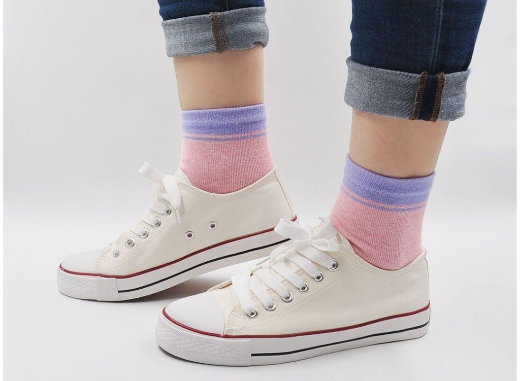 pink crew socks for women