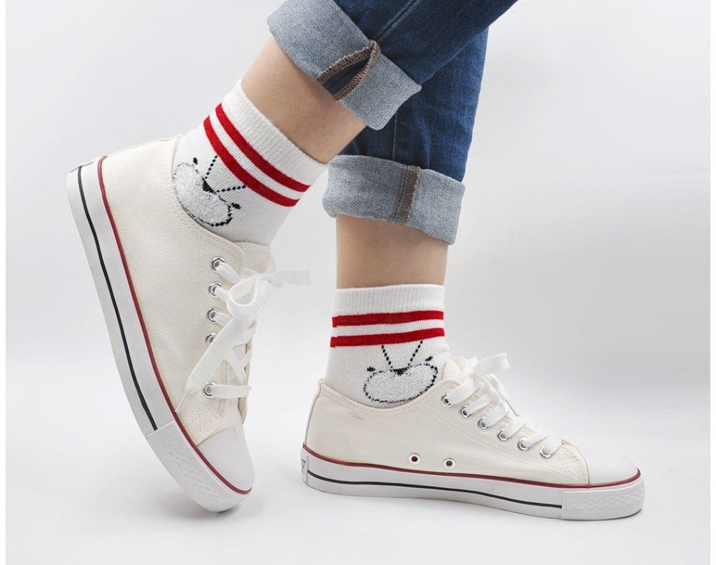 white and red crew socks for women