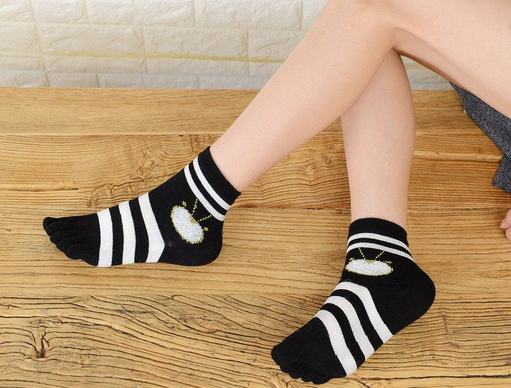 black and white stripes cotton crew socks