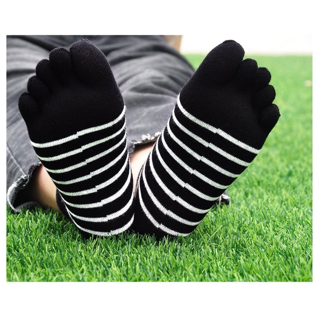 black stripes low cut socks