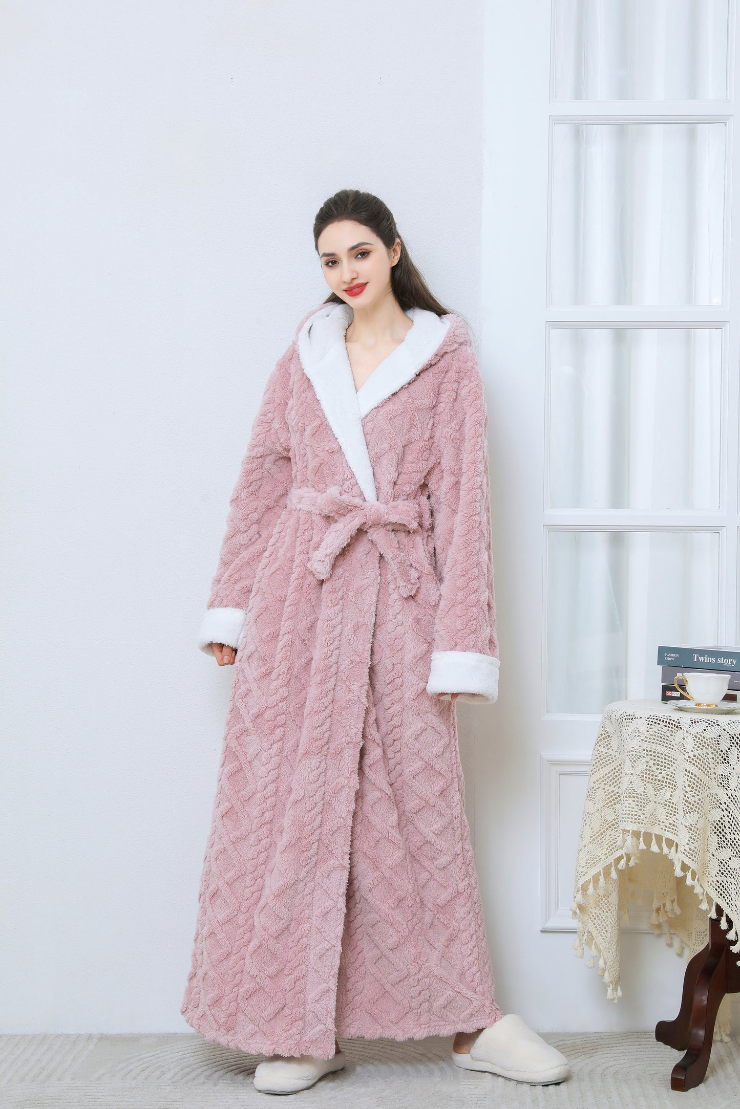 UNEEI Robes for Women Hooded Full-Length Womens Robes Soft Warm for Women Bathrobes