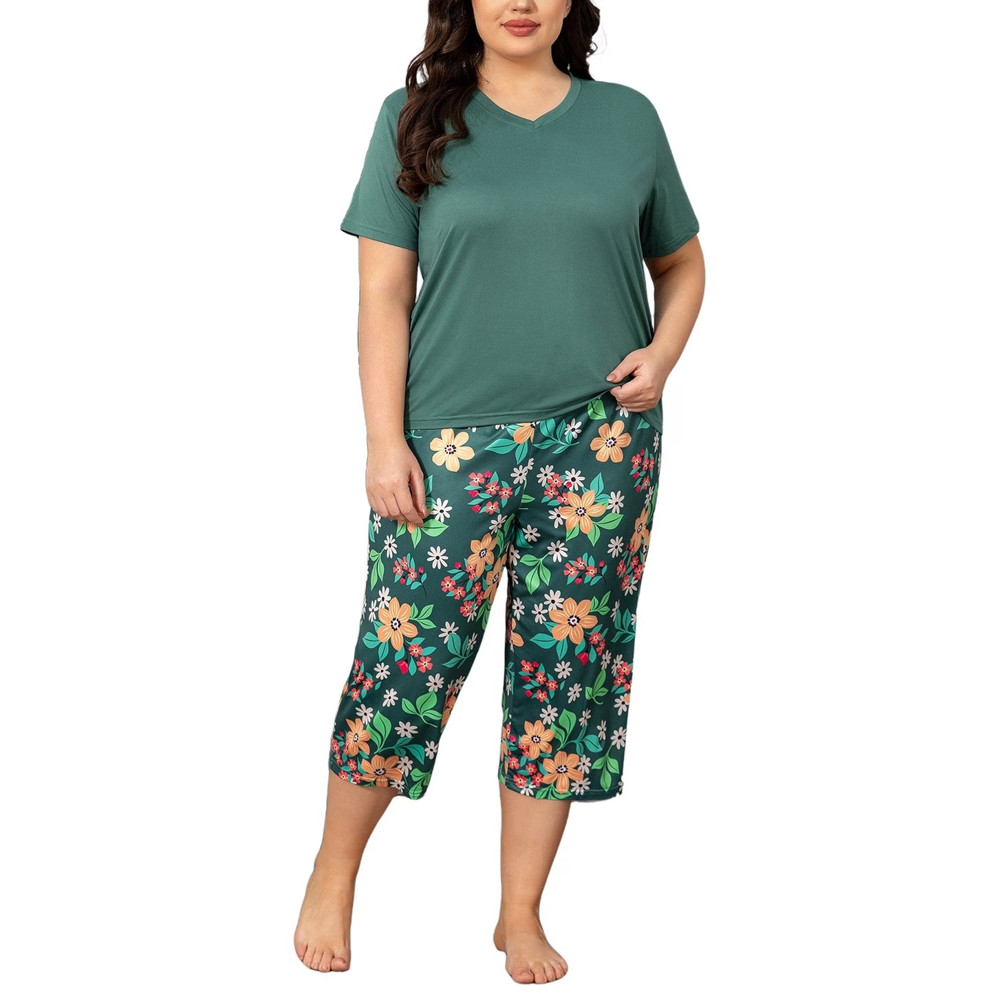 Plus Size Pajamas Set for Women,2 Piece Loungewear Set Floral Sleepwear for Spring Summer Fall,Soft Lightweigh V Neck Short Sleeve Top and Capri Pants