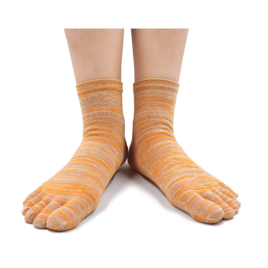 yellow running crew socks for men